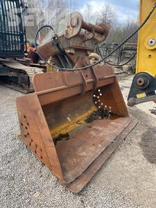 ŁYŻKA SKARPOWA 240 CM